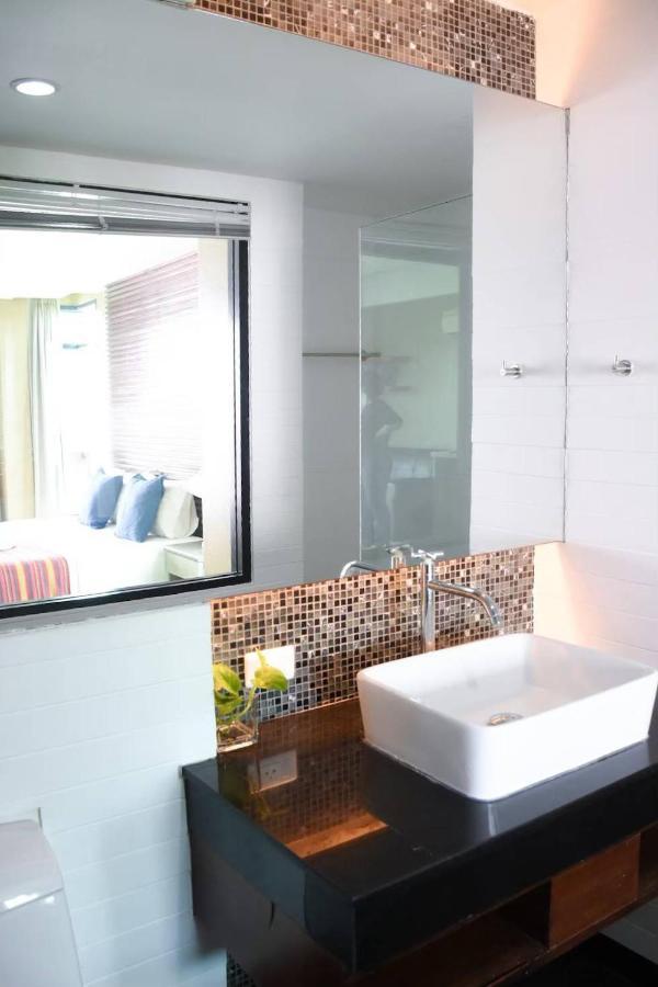 Coco Boutique Hotel Patong Exteriör bild