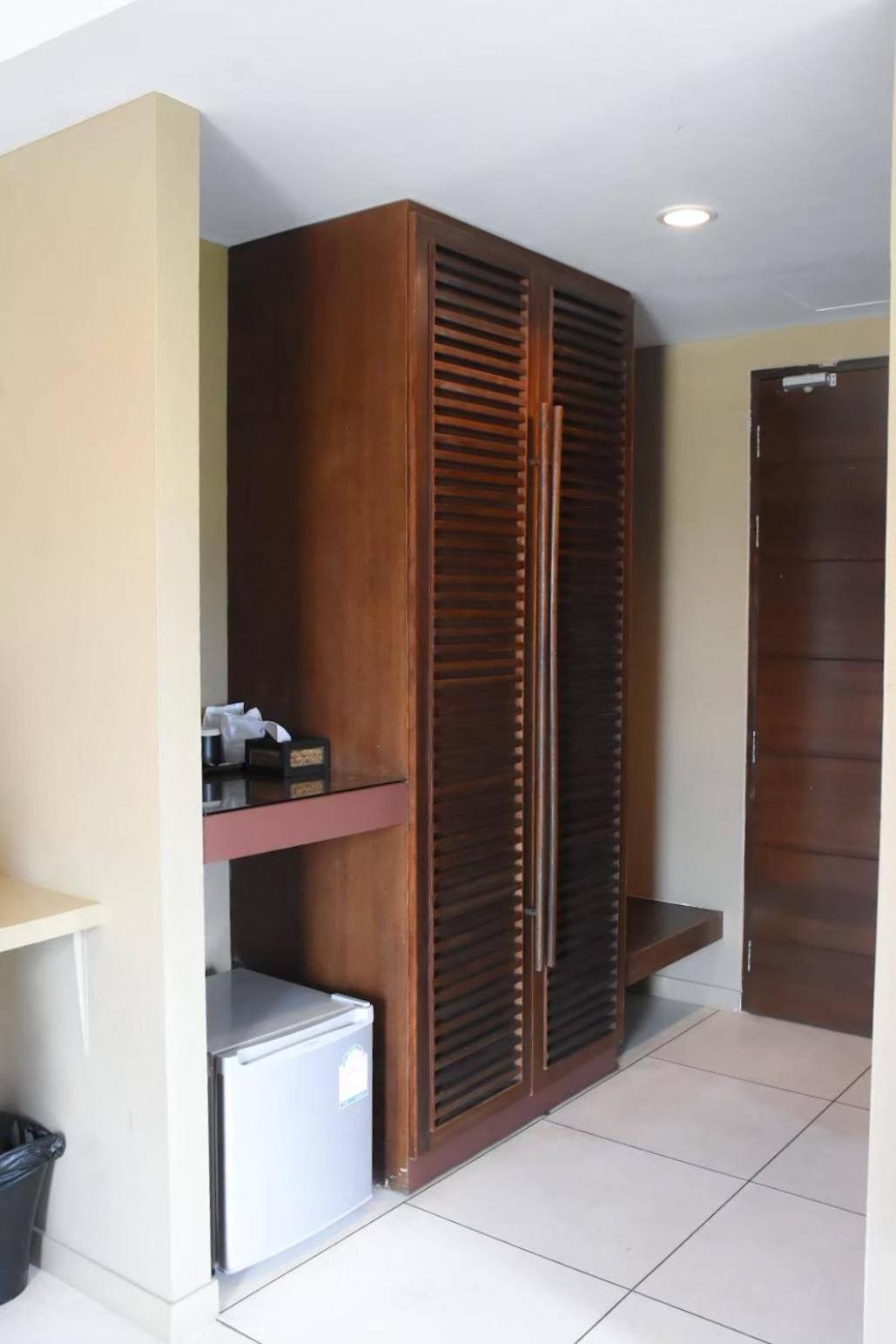 Coco Boutique Hotel Patong Exteriör bild