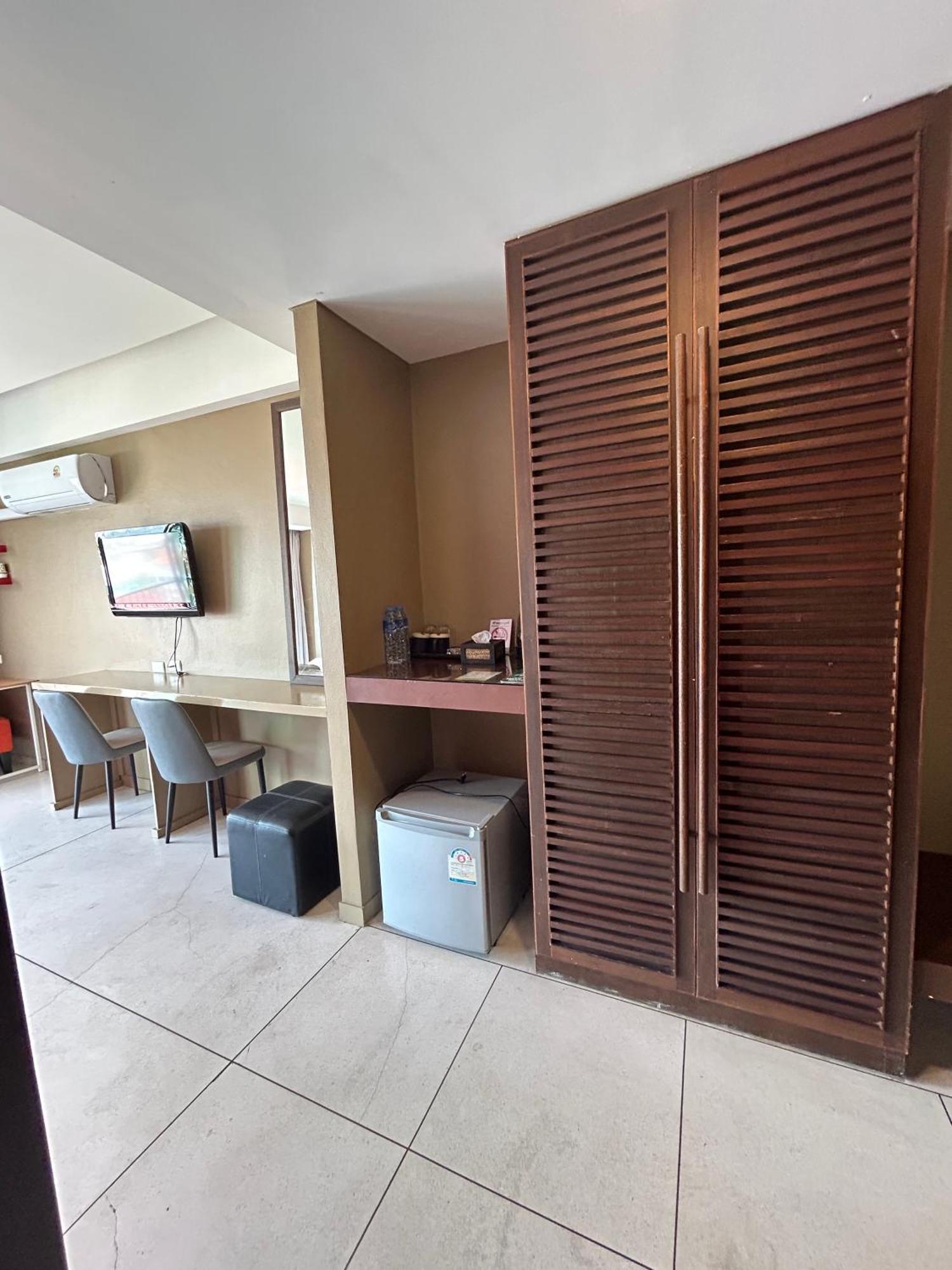 Coco Boutique Hotel Patong Rum bild