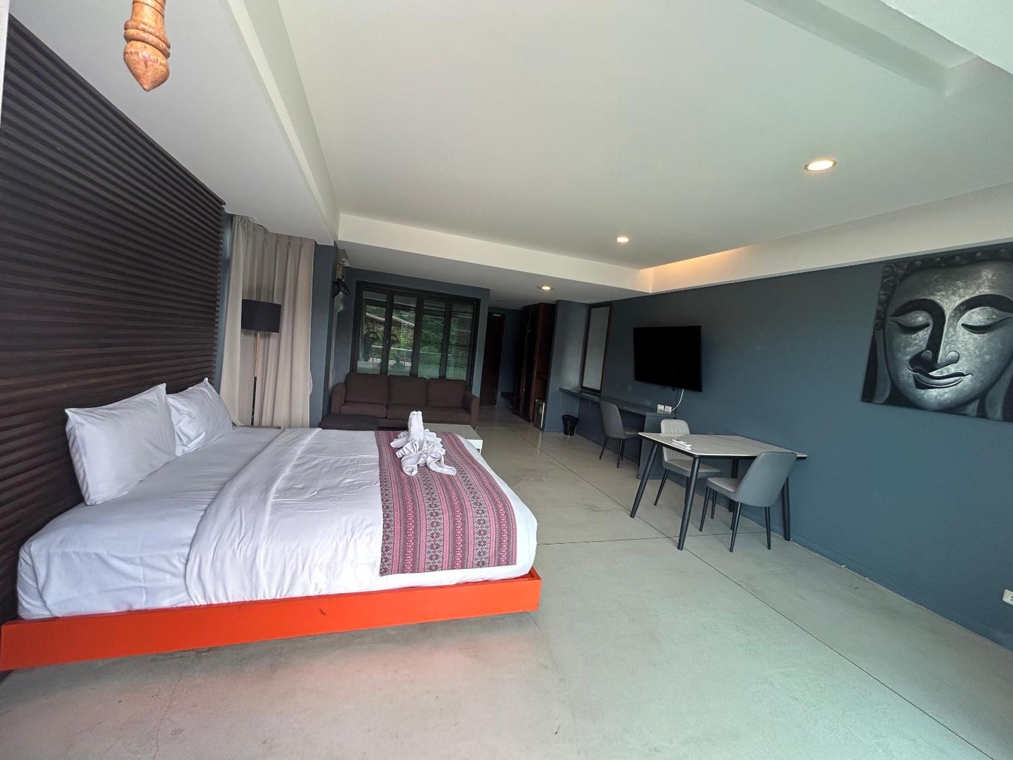 Coco Boutique Hotel Patong Rum bild